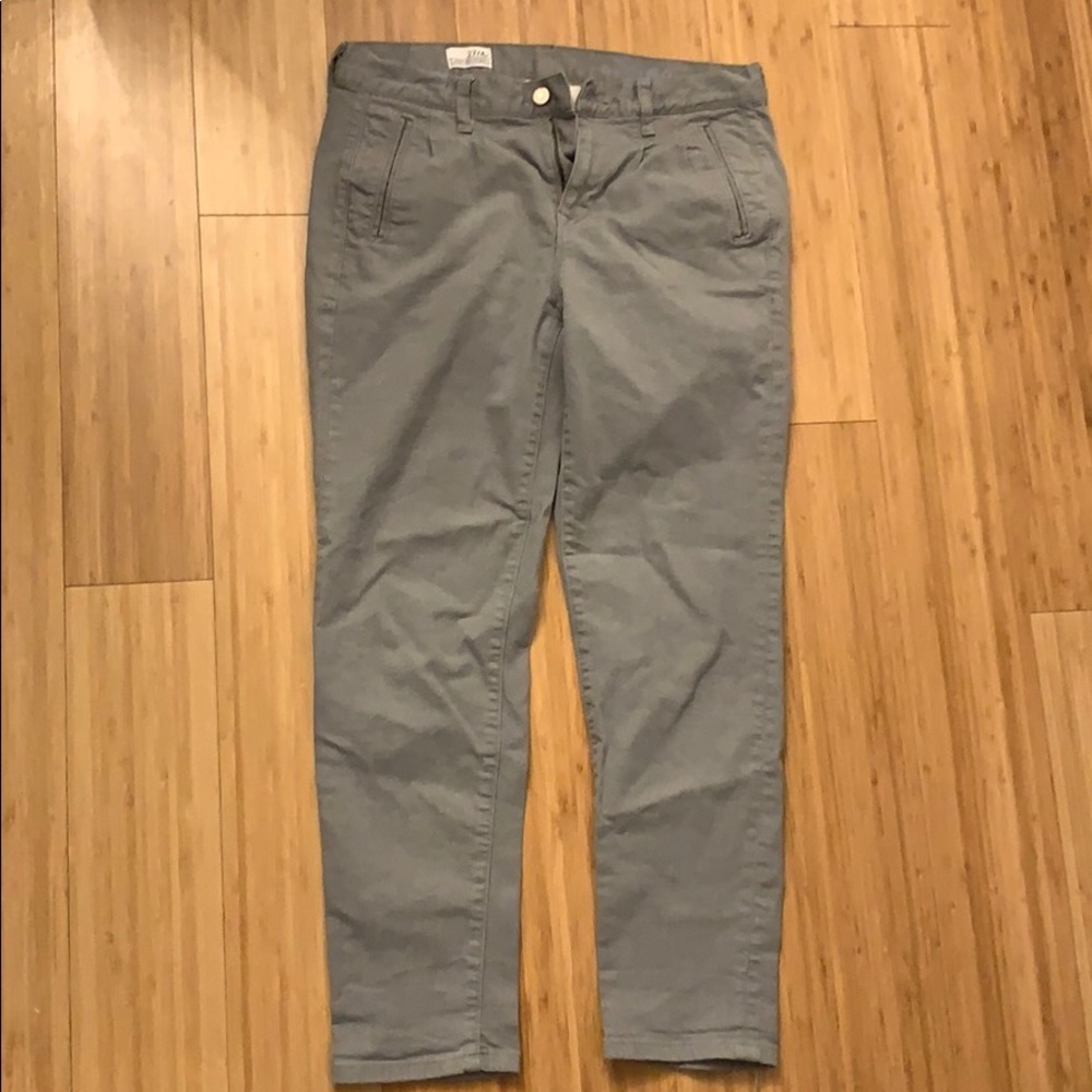 The Gap Sexy Boyfriend gray jeans 27 4R